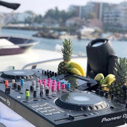 bbeach-caribbean-yacht-rentals-services-be-partying-icon